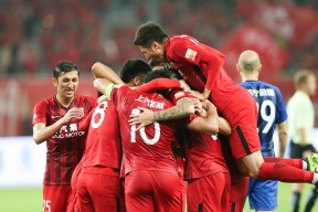 山东男篮训练开放日，赛后战术微调引欢呼，亚冠在即，控场能力受关注(沈泉锐的采访视频)-九游体育入口