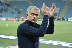 广东宏远训练开放日；窗口期手感冰凉引欢呼；欧联在即；临场指挥获称赞(交换的日子第二期)-九游体育入口