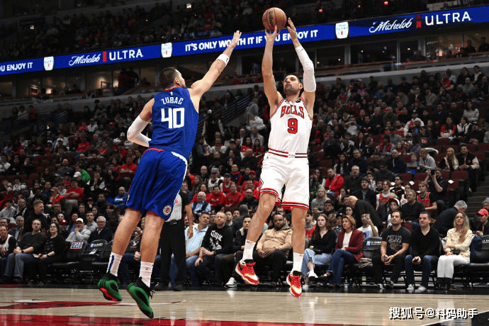 包含今夜体能课后，芝加哥公牛单刀错失备战NBA常规赛，媒体盛赞，高层口径保持一致的词条